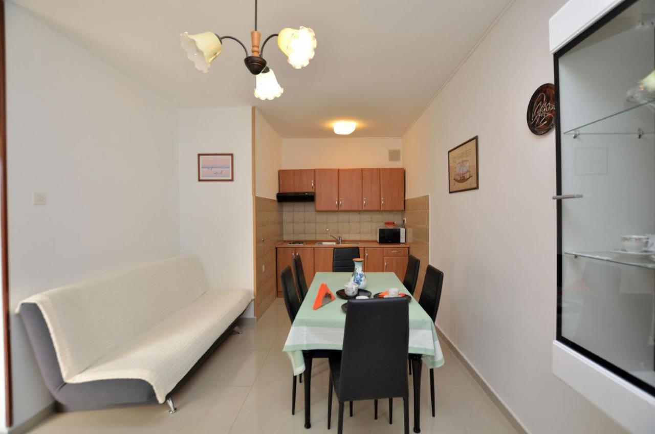 Apartments Magnolia ラバック エクステリア 写真