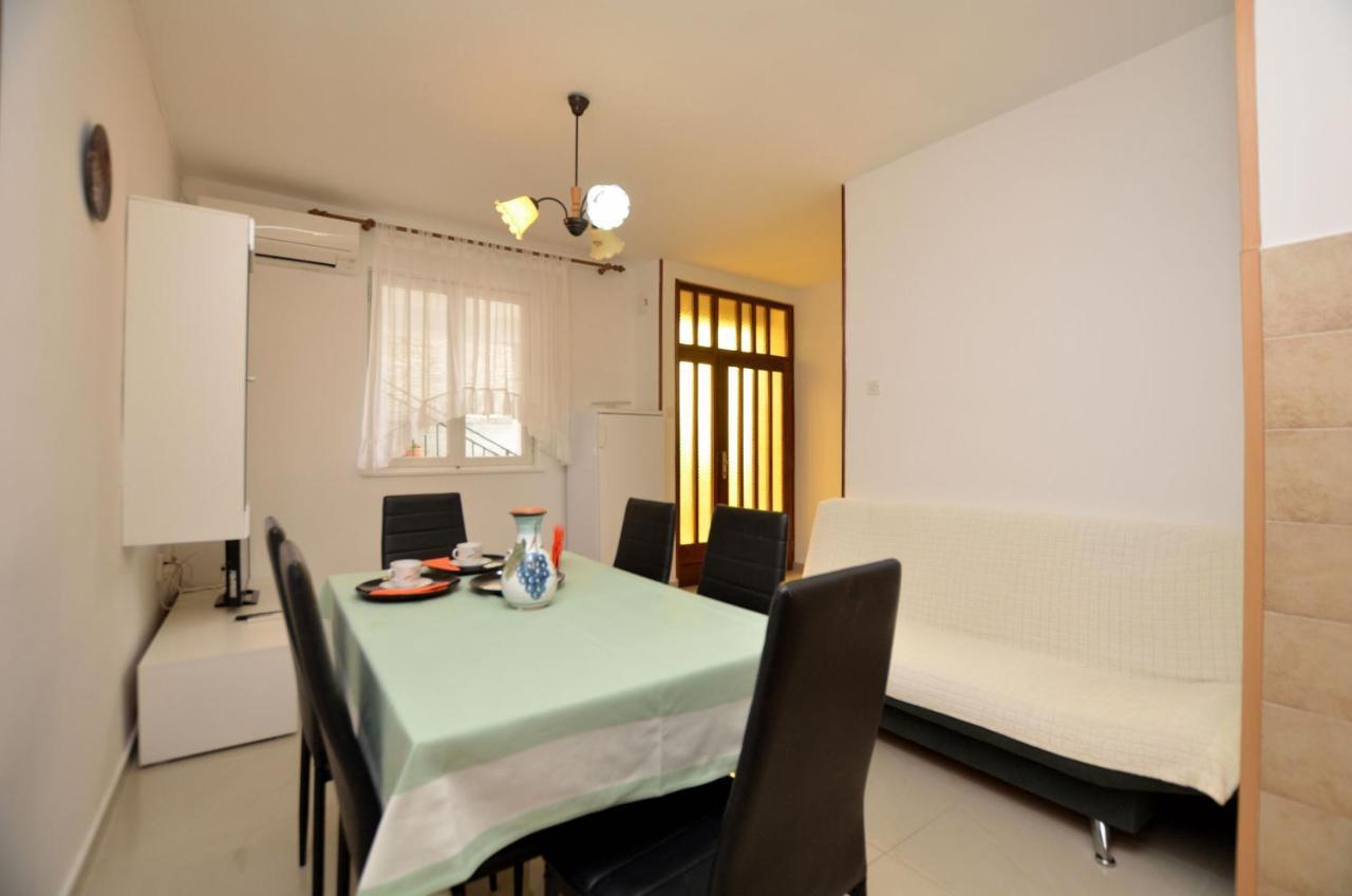 Apartments Magnolia ラバック エクステリア 写真